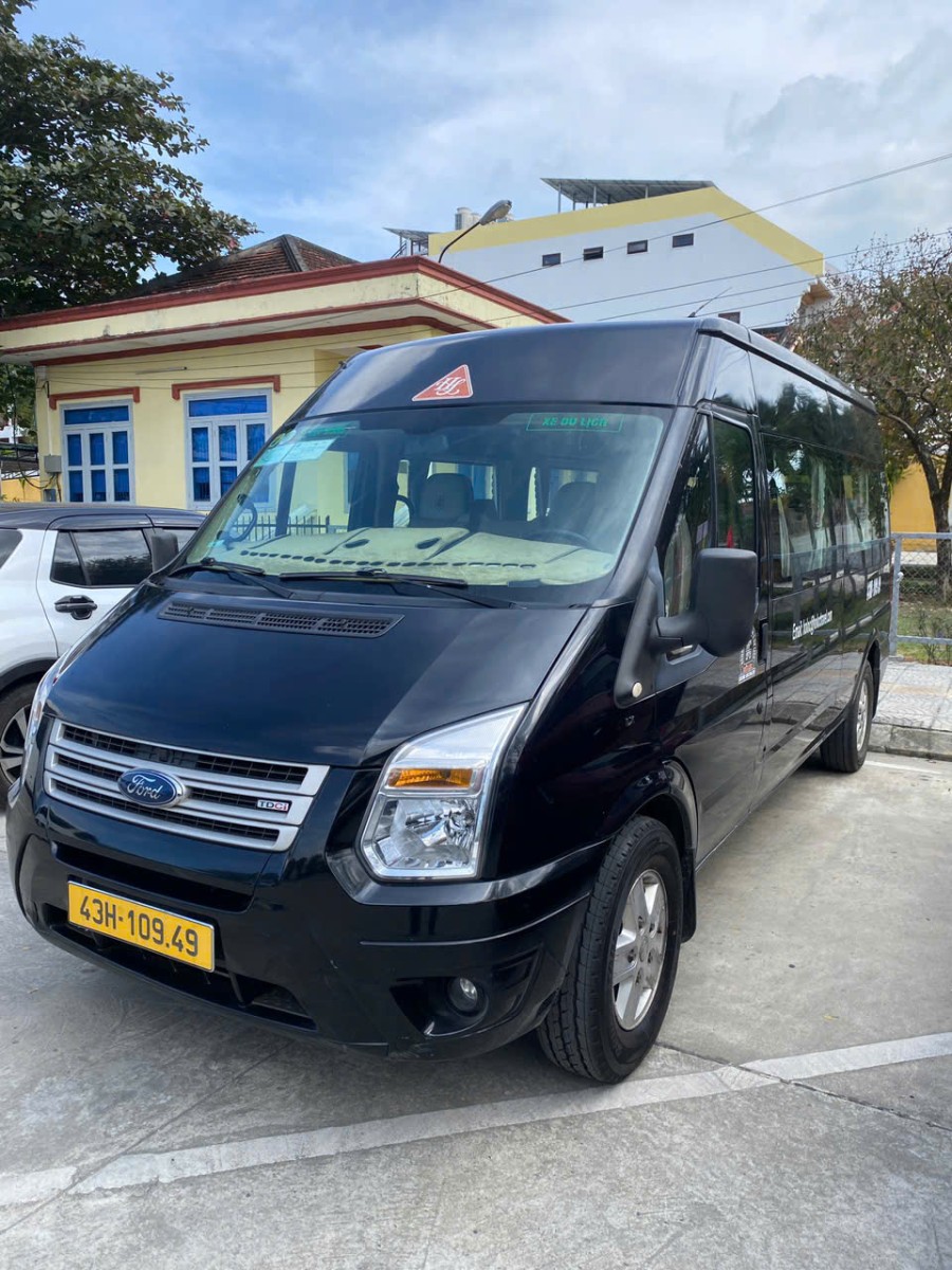Ford Transit 16 Chỗ Ford Transit 16 Chỗ